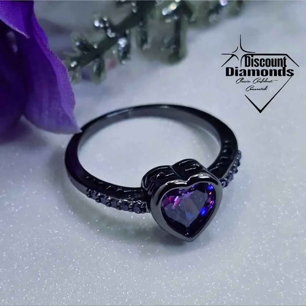 Heart Shaped Amethyst Cocktail Ring with 10 small Amethyst on Black 925 Silver